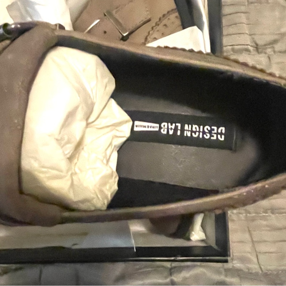 Design Lab Lord & Taylor Stone Leather Shoes - Picture 3 of 6